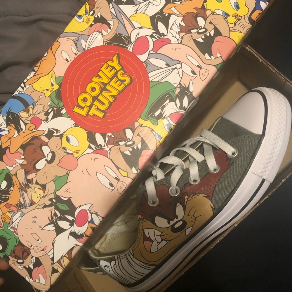 Looney tunes 🍭 beyond cute